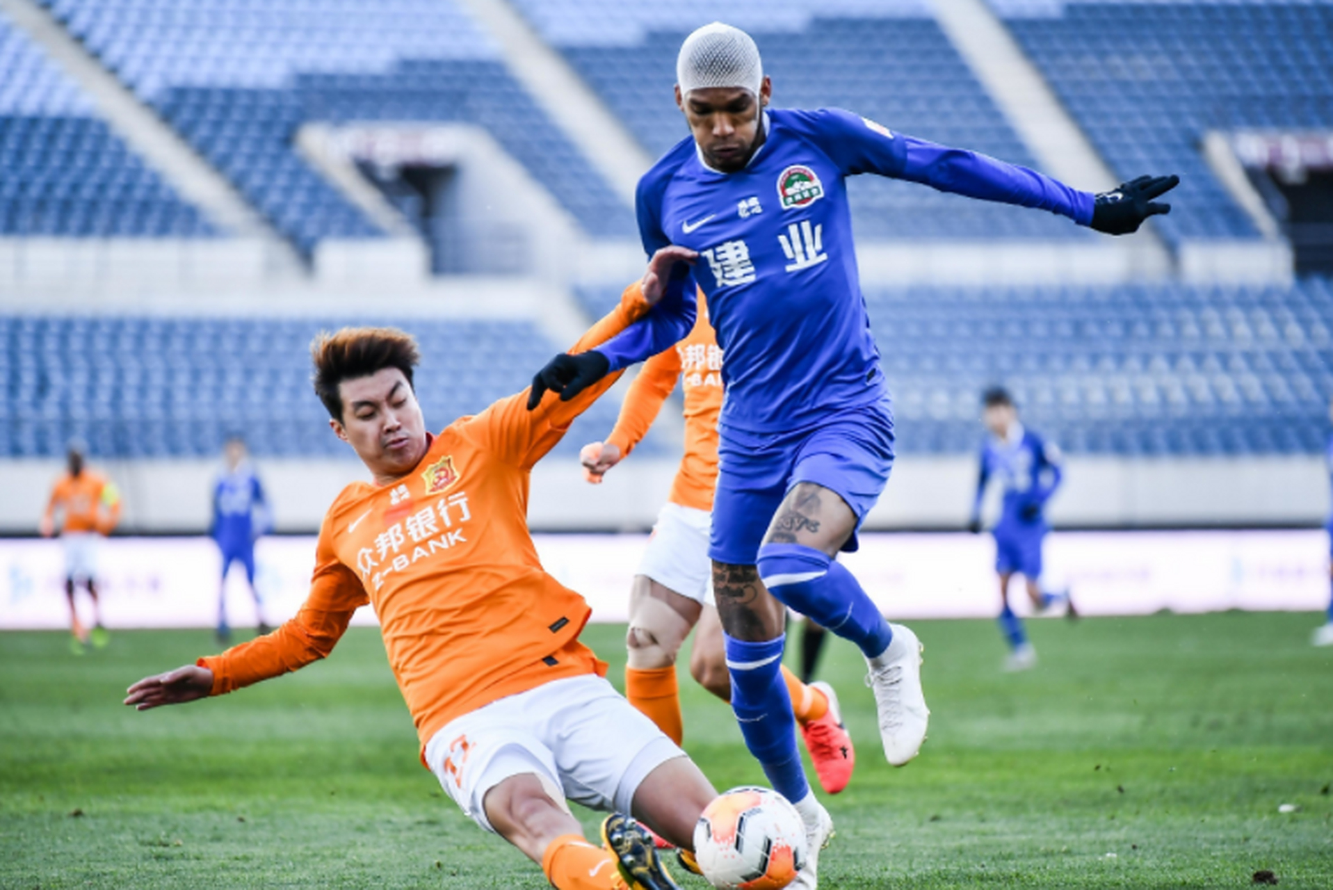 1xbet体育投注-天海主场力克建业，保级形势稍缓