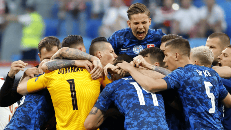 1xbet体育登录入口-柏林联盟主场战平对手，球队士气高涨