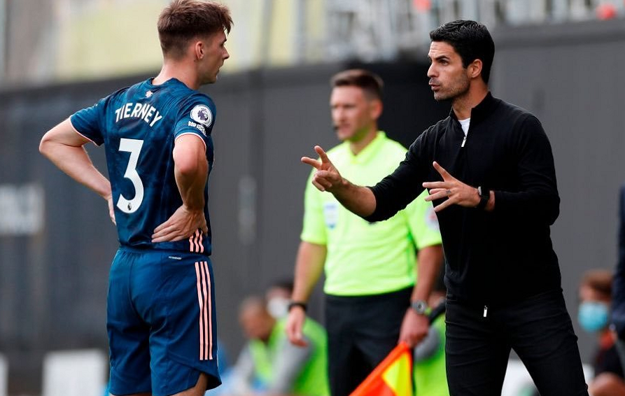 1xbet体育在线-包含阿森纳队内内讧升级，教练组应对头疼的词条