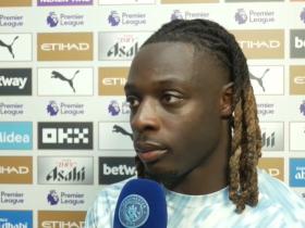 1xbet体育app下载地址-包含那不勒斯球员身穿黑披风,表现神秘而强大的词条