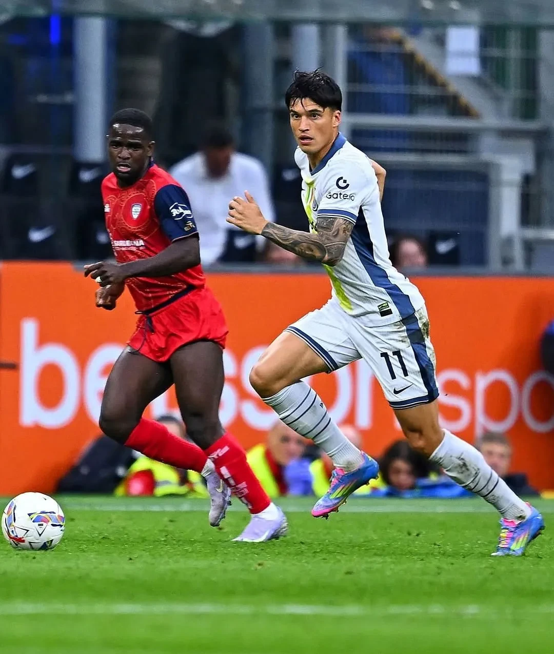 1xbet体育在线登录-国际米兰前锋状态火爆，连续多场独中两元的简单介绍