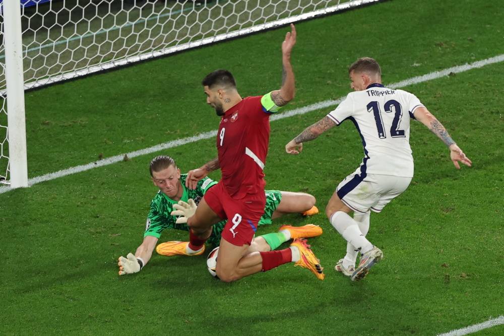 1xbet体育vip注册-关于强攻骚扰!欧洲杯军团实现突破之计的信息