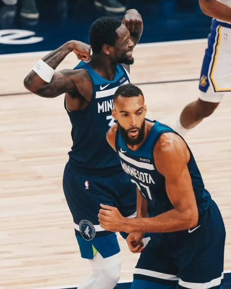 1xbet体育官网登录网址-湖人轻取森林狼，实现三连胜