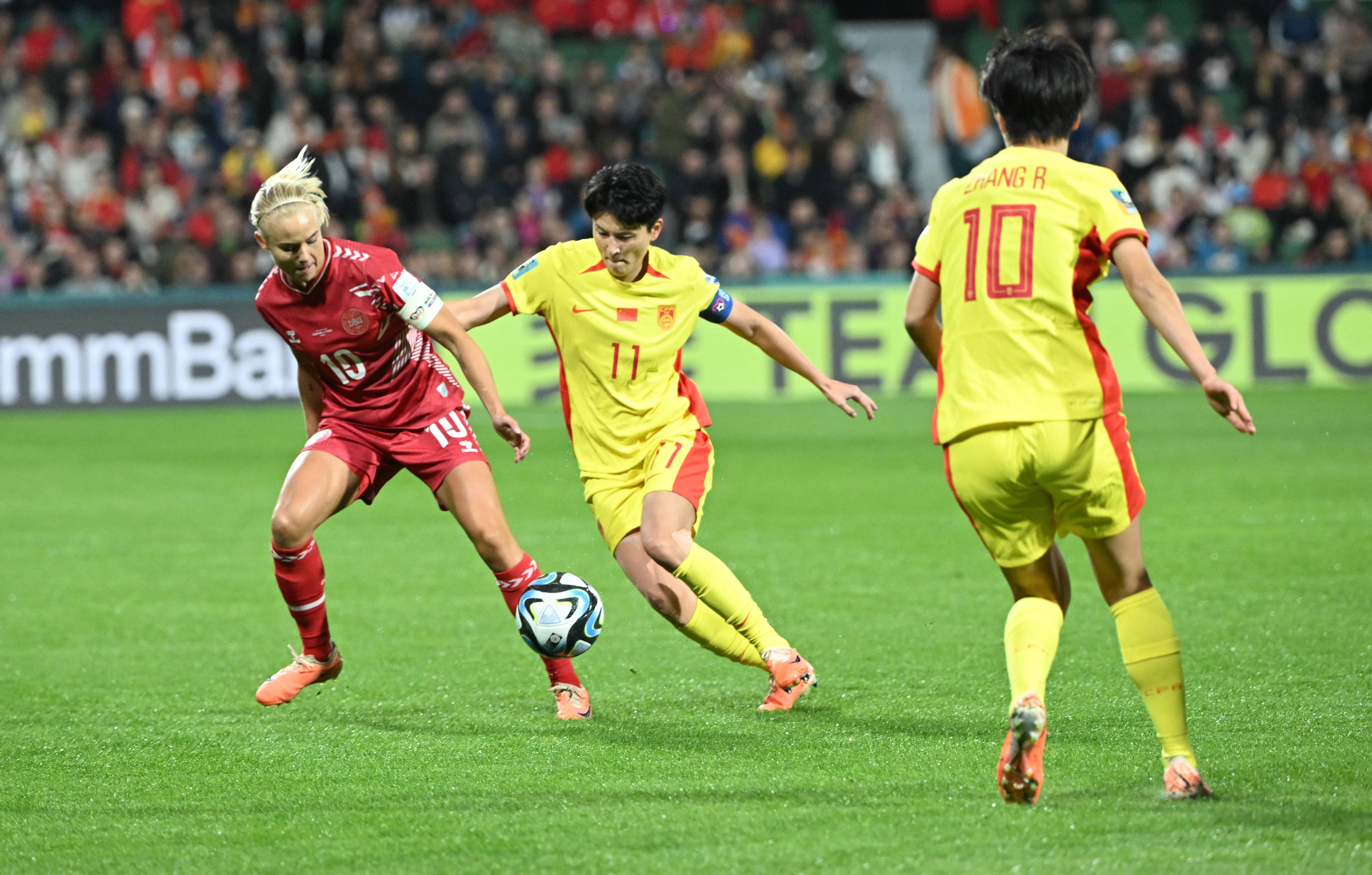 1xbet体育官网-媒体报道:女足赛事竞争激烈的简单介绍